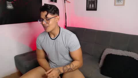 axell online show from March 30, 1:27 am