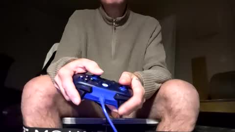 axion13 online show from December 1, 3:21 pm