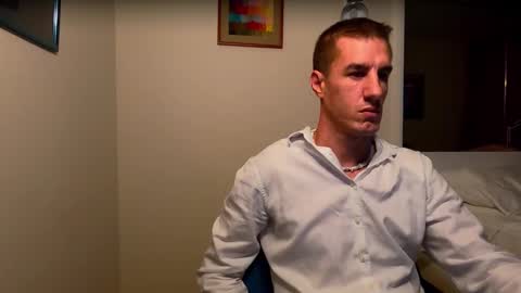 Axl online show from October 2, 3:05 am