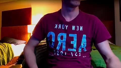 Axl online show from March 12, 5:24 am