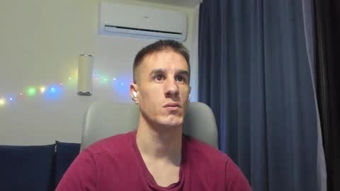 Axl online show from January 18, 1:03 am