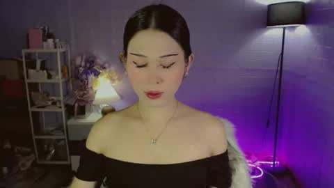AYAHOSHILOVESYOU online show from April 17, 2:36 am