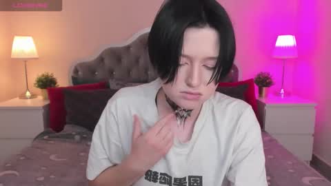 ayaks online show from November 4, 8:15 am