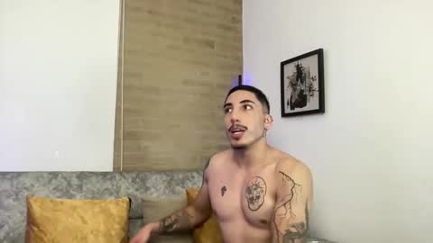 AYDAN STIVEN OF AYDANSTIVEN online show from November 22, 12:31 am