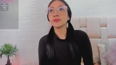 ayllin  online show from November 20, 11:31 am