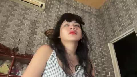 aymkyline online show from March 26, 2:17 am