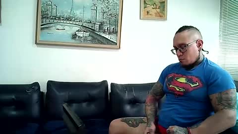 Ayrton naffah2 online show from September 18, 6:12 pm