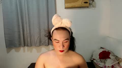 ayumi online show from March 18, 12:00 pm