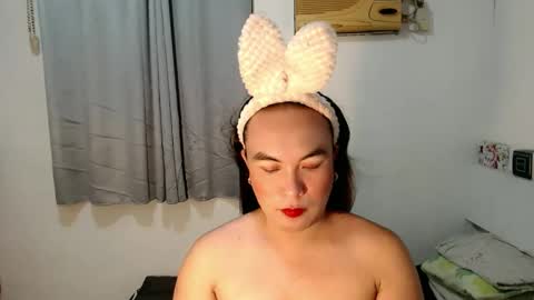 ayumi online show from February 23, 1:02 pm