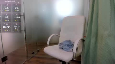 Ayumi online show from March 11, 8:30 am