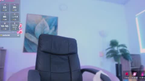 azahaara__ online show from February 18, 5:13 pm