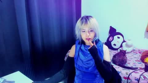 Azu Moure online show from July 26, 10:40 pm
