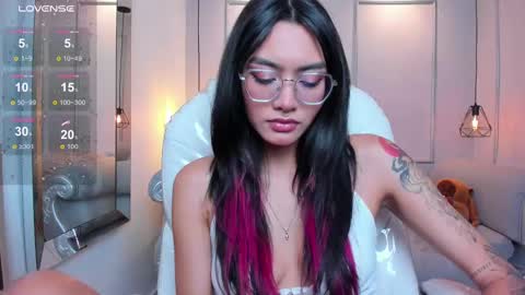 Azura online show from September 10, 7:26 pm