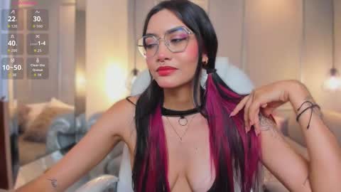 Azura online show from February 18, 8:08 pm