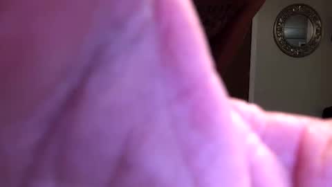 Htwnswangngape online show from December 3, 5:52 am