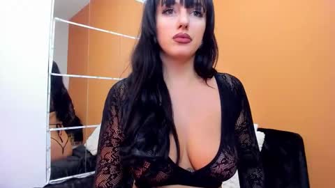 Rebecca online show from November 15, 8:38 am