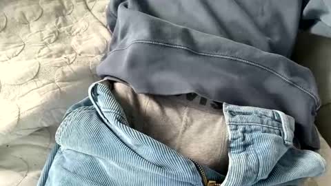 b6662050 online show from April 10, 4:12 pm