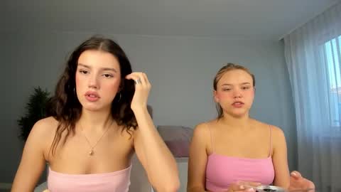 Snapshot of bab_boom chatting on October 18, 12:48 am Monica online show from October 18, 12:48 am
