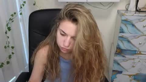 Anya online show from June 16, 3:43 am