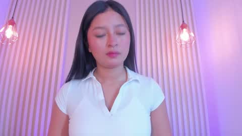 Snapshot of babe_katty chatting on October 22, 11:45 am Katty online show from October 22, 11:45 am