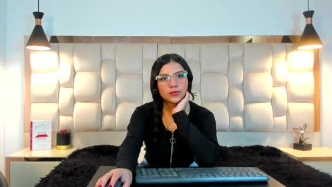 Venus  online show from May 11, 4:04 pm