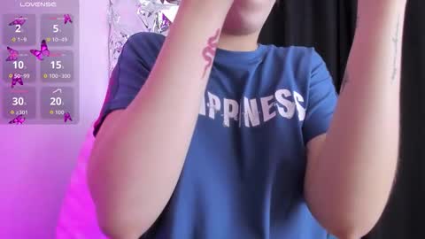 Queen B online show from December 21, 6:58 pm