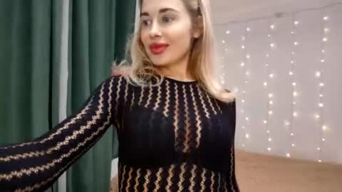 Alis online show from January 13, 3:42 pm