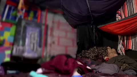 Snapshot of baby_buddha chatting on February 22, 4:51 am baby buddha online show from February 22, 4:51 am