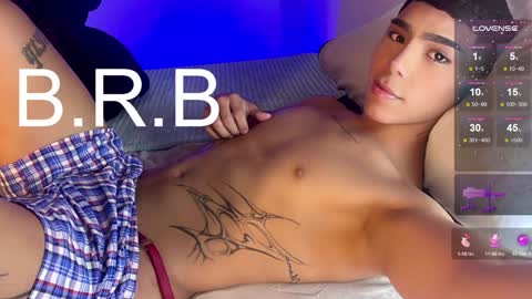 Snapshot of baby_dragun chatting on January 24, 1:35 am INDEPENDENT MODEL PLEASE HELP ME WITH A LIKE THANK YOU online show from January 24, 1:35 am
