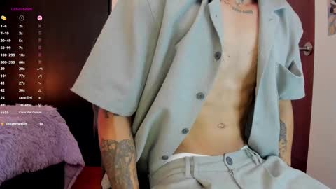 Snapshot of baby_gio chatting on October 7, 5:09 pm OF GxoXabs online show from October 7, 5:09 pm