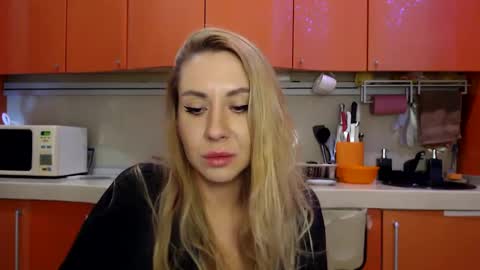 Snapshot of baby_hottye chatting on February 13, 9:50 pm Diva x online show from February 13, 9:50 pm