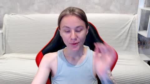 baby_kitte online show from September 16, 4:04 am