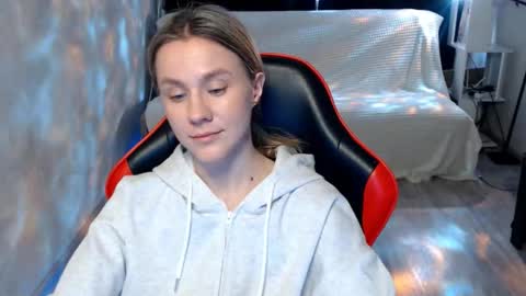 baby_kitte online show from March 16, 5:44 am