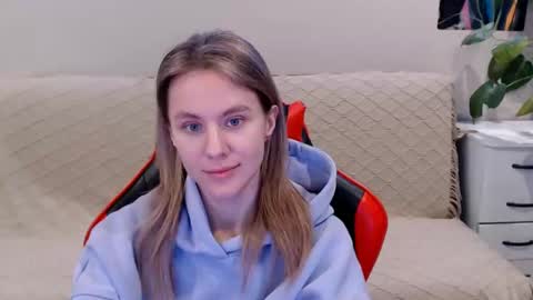 baby_kitte online show from January 29, 5:40 am