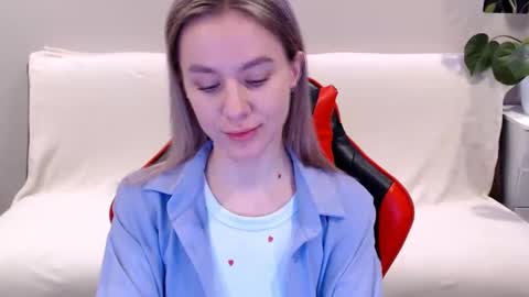 baby_kitte online show from February 10, 4:19 am