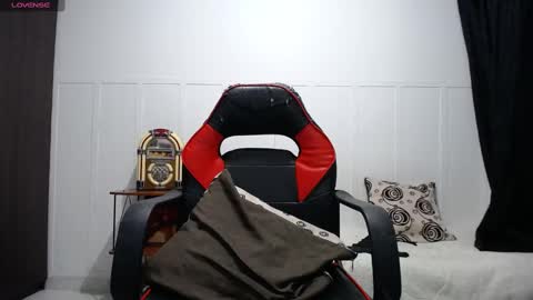 Snapshot of baby_roose chatting on January 21, 12:25 am Baby online show from January 21, 12:25 am