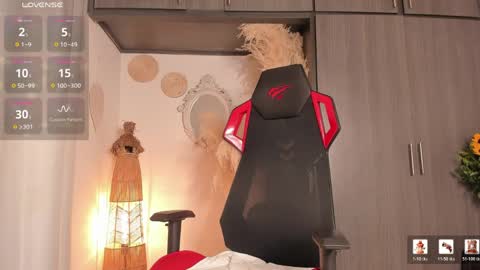 FOLLOW ME  online show from May 18, 11:44 pm
