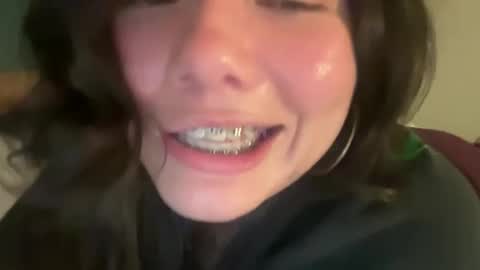 ava online show from March 22, 6:28 am