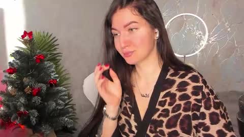 Sophia online show from December 17, 4:19 am