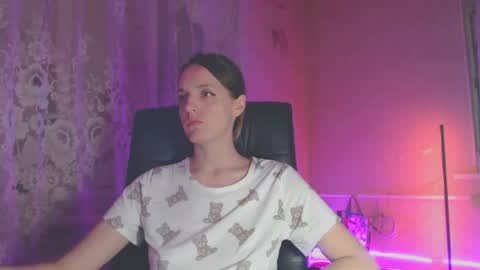 Sonya online show from March 31, 6:52 pm