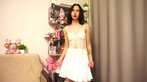 Snapshot of babyydolll69 chatting on October 23, 12:39 pm babyydolll69 online show from October 23, 12:39 pm