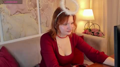 babyyulli online show from February 6, 12:19 pm