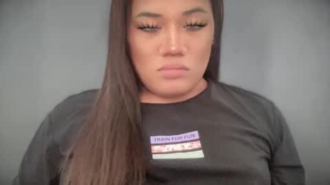 AMARA - FOLLOW ME AND THUMBS UP online show from May 20, 1:02 am