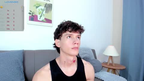 jhojan online show from November 23, 9:57 pm