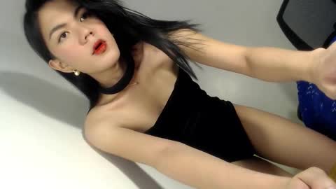 Snapshot of baddie_bunnyx chatting on January 16, 1:36 pm Hello  im your lovely Cheska online show from January 16, 1:36 pm