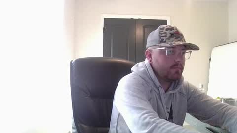 Snapshot of baddydaddy23 chatting on September 24, 8:26 pm Jon online show from September 24, 8:26 pm