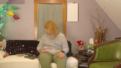 Badgirlpr online show from November 25, 10:30 pm