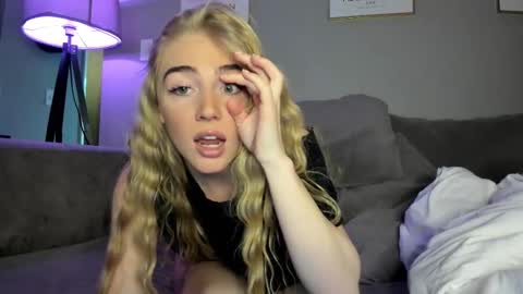 Jade online show from January 10, 3:45 am