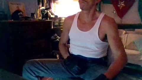 Mexican livin Off the Wall online show from January 30, 3:00 am