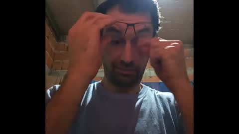 Ezequiel online show from April 9, 2:04 am